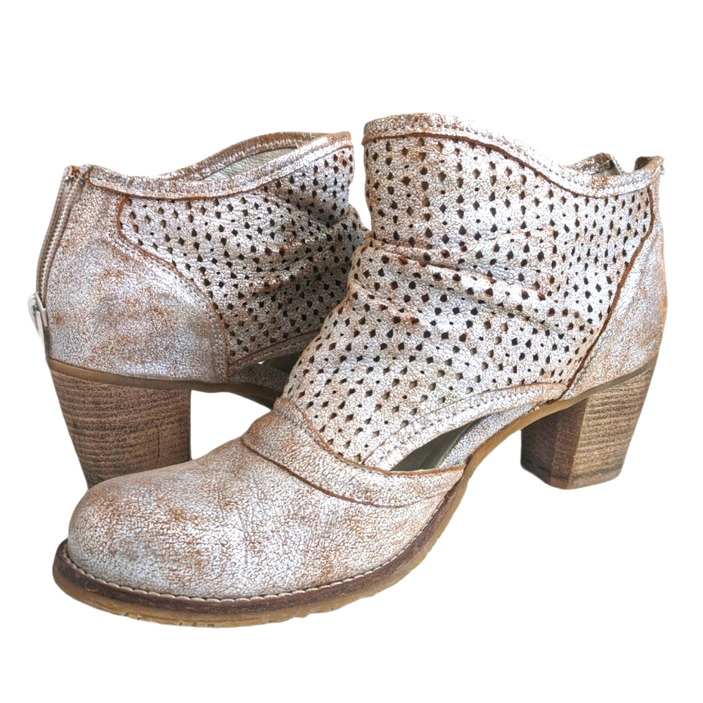 Dkode Bahal Silver Slouchy Leather Ankle Boots 39